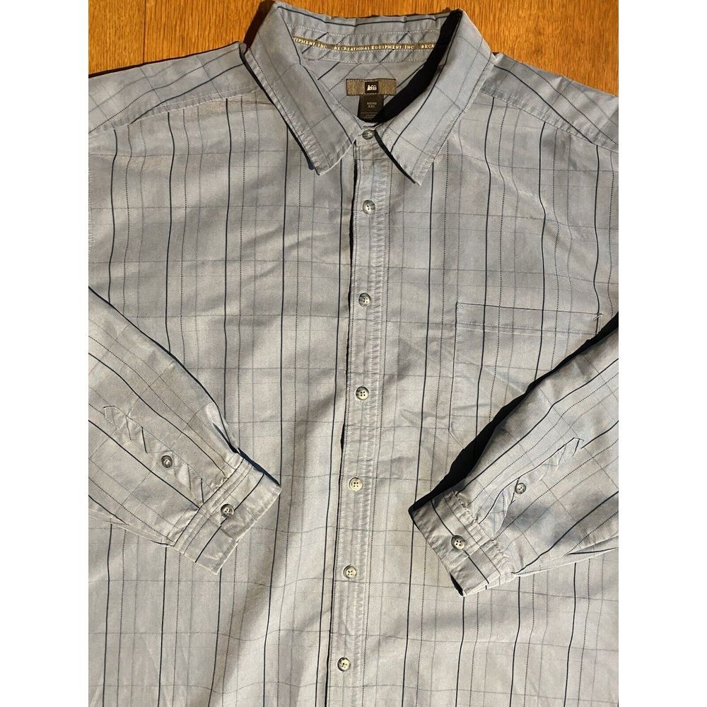 REI Shirt Mens 2XL Long Sleeve Button Up Casual Hiking Outdoors Rayon57%/poly43%